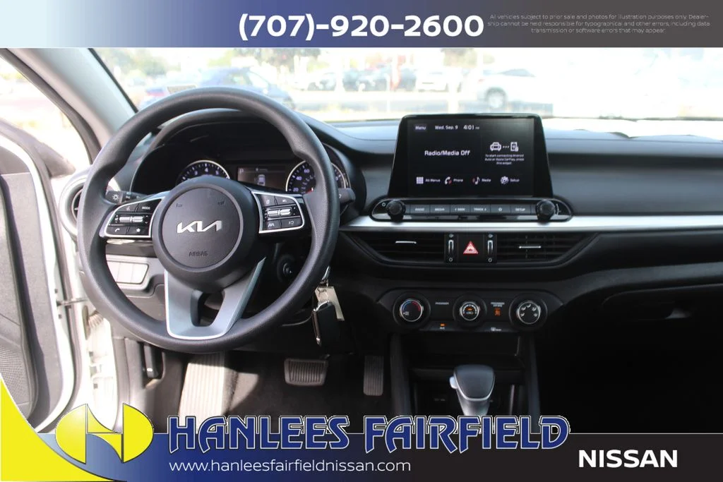 2023 Kia Forte LXS - Photo 16