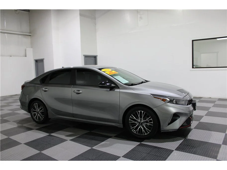 2022 Kia FORTE GT-Line