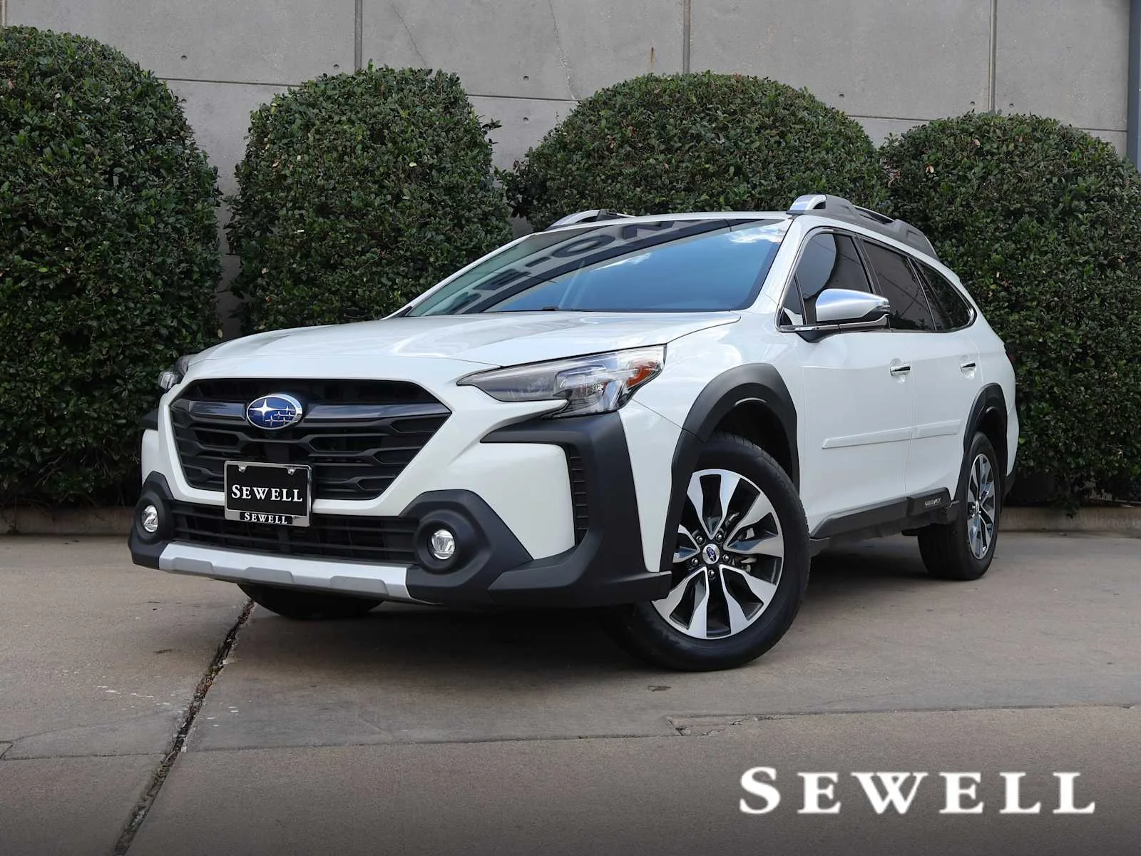 2024 Subaru Outback Touring XT's photo