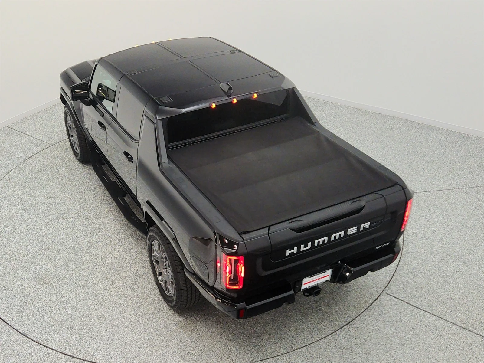 Used 2025 Void Black GMC e4WD Crew Cab 3X image 28
