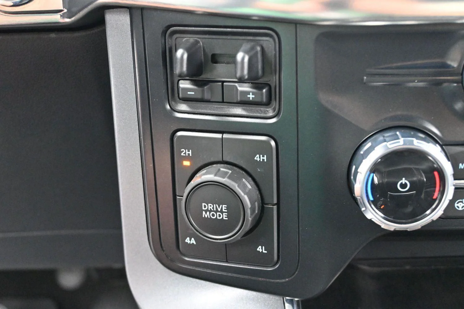 Used 2023 Black Ford XL image 23
