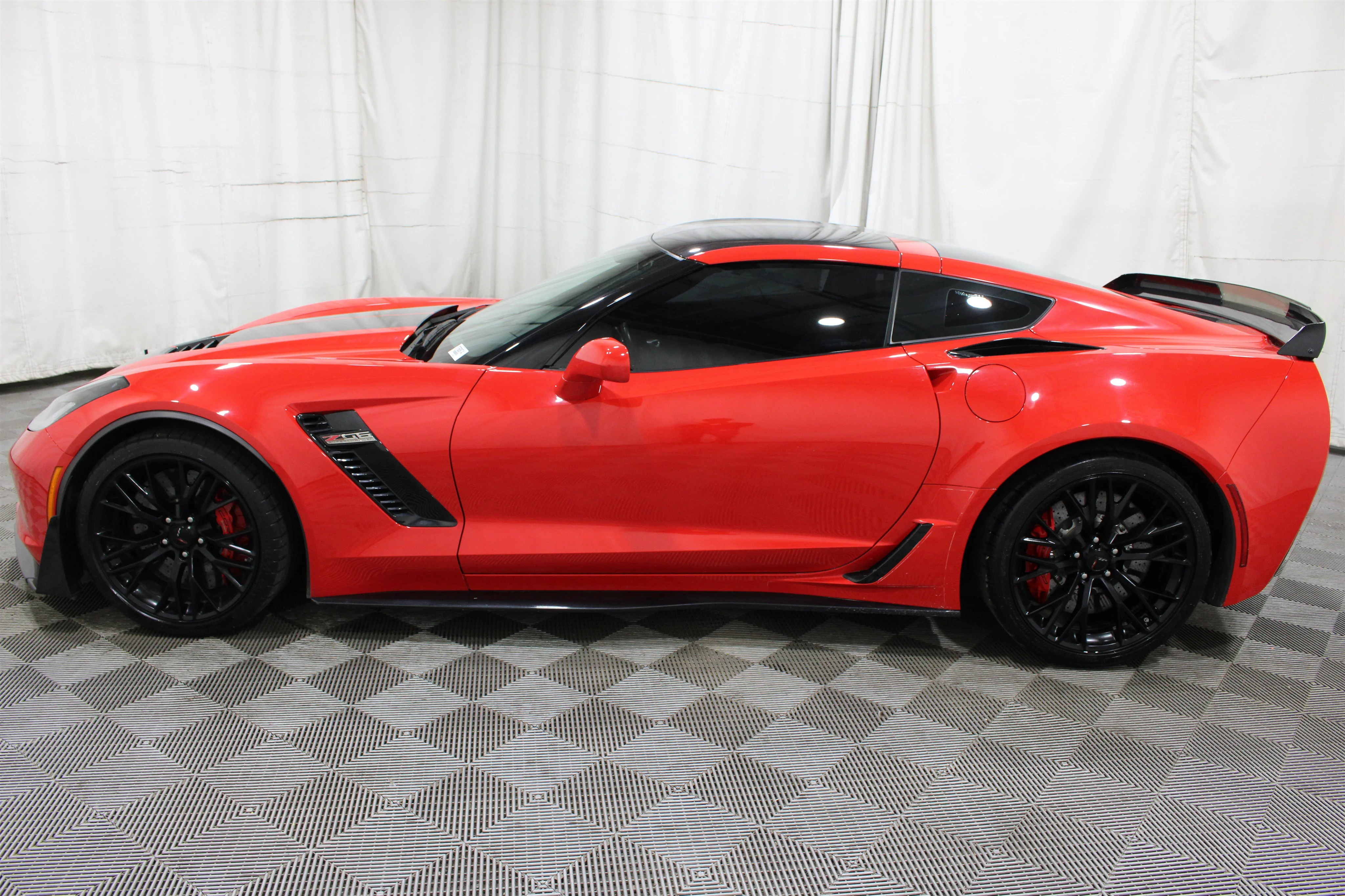 2016 Chevrolet Corvette 3LZ - Photo 32