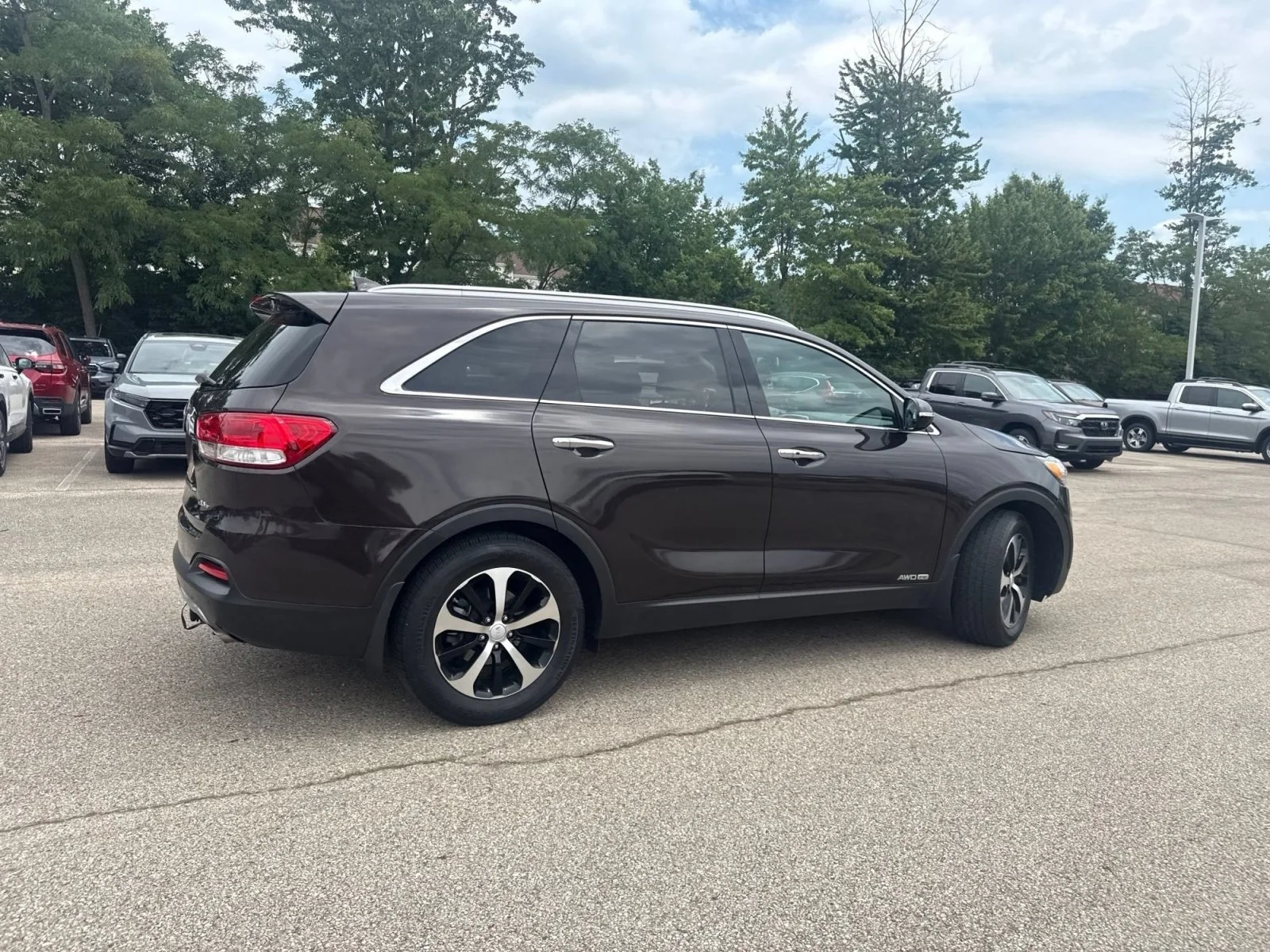 Used 2018 Polished Walnut Kia EX V6 image 31
