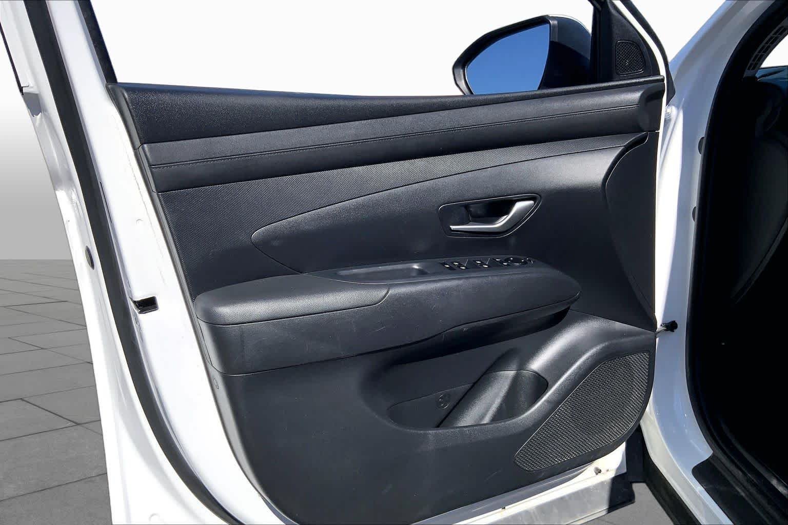 Used 2025 Serenity White Pearl Hyundai SEL image 21