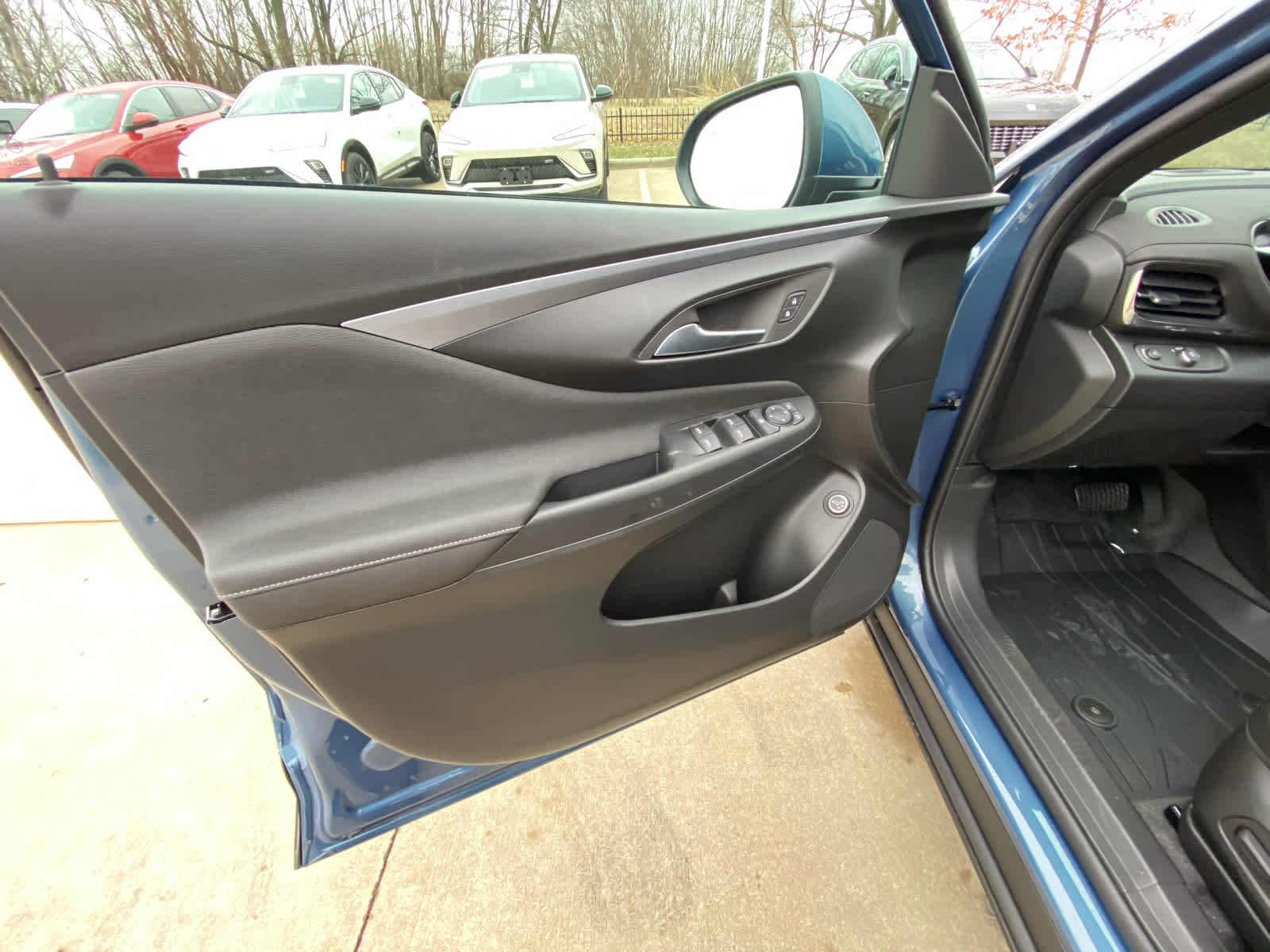 New 2026 Ocean Blue Metallic Buick Preferred image 10