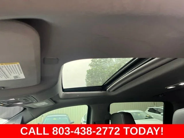 Used 2021 White GMC SLT image 10