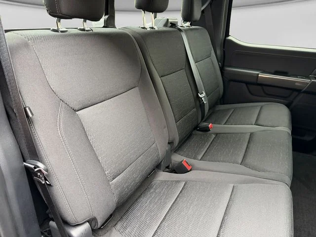 Used 2022 Black Ford XLT image 17