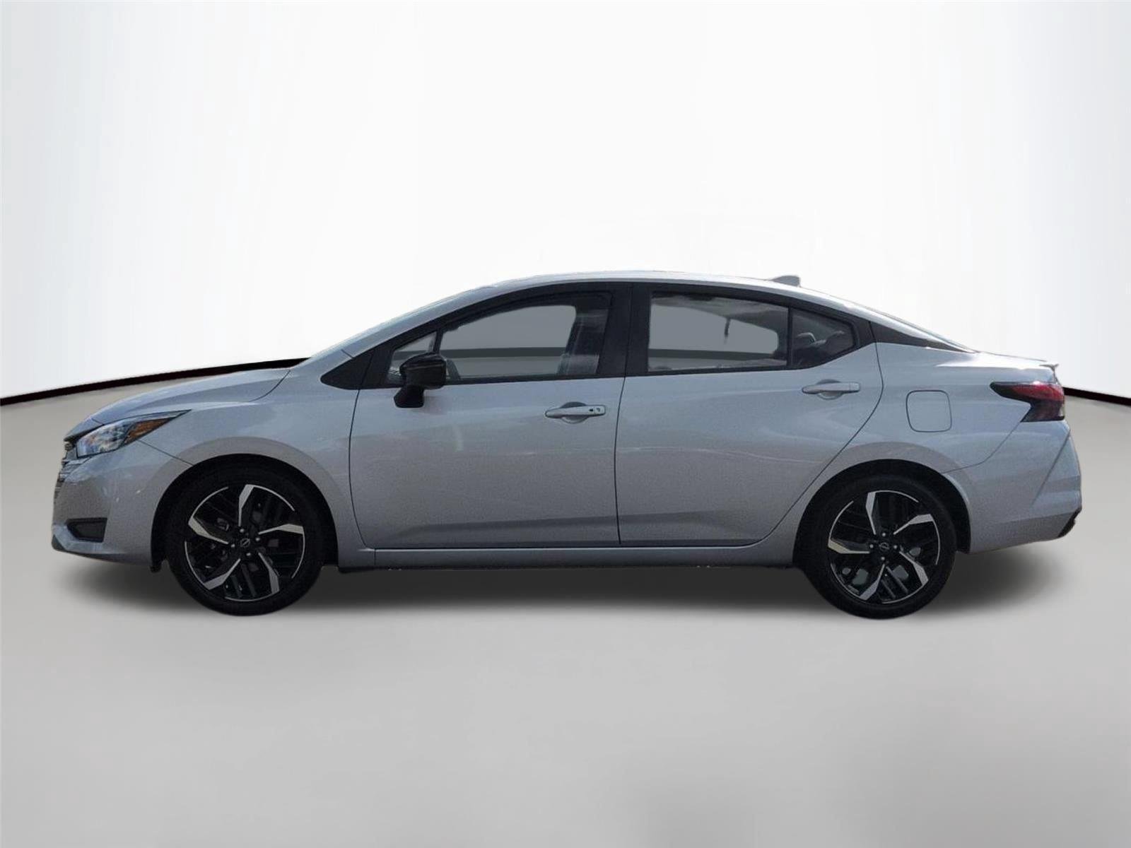 Used 2024 Brilliant Silver Metallic Nissan SR image 2