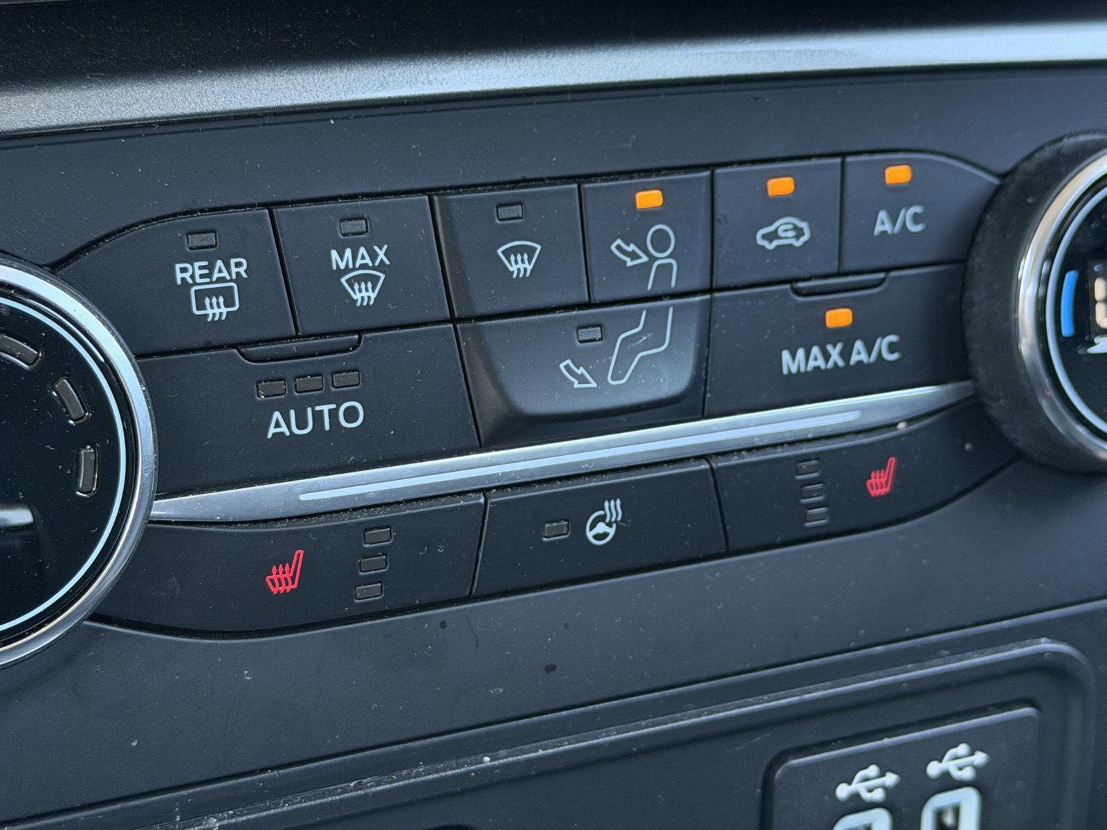 Used 2021 Lightning Blue Ford SES image 9