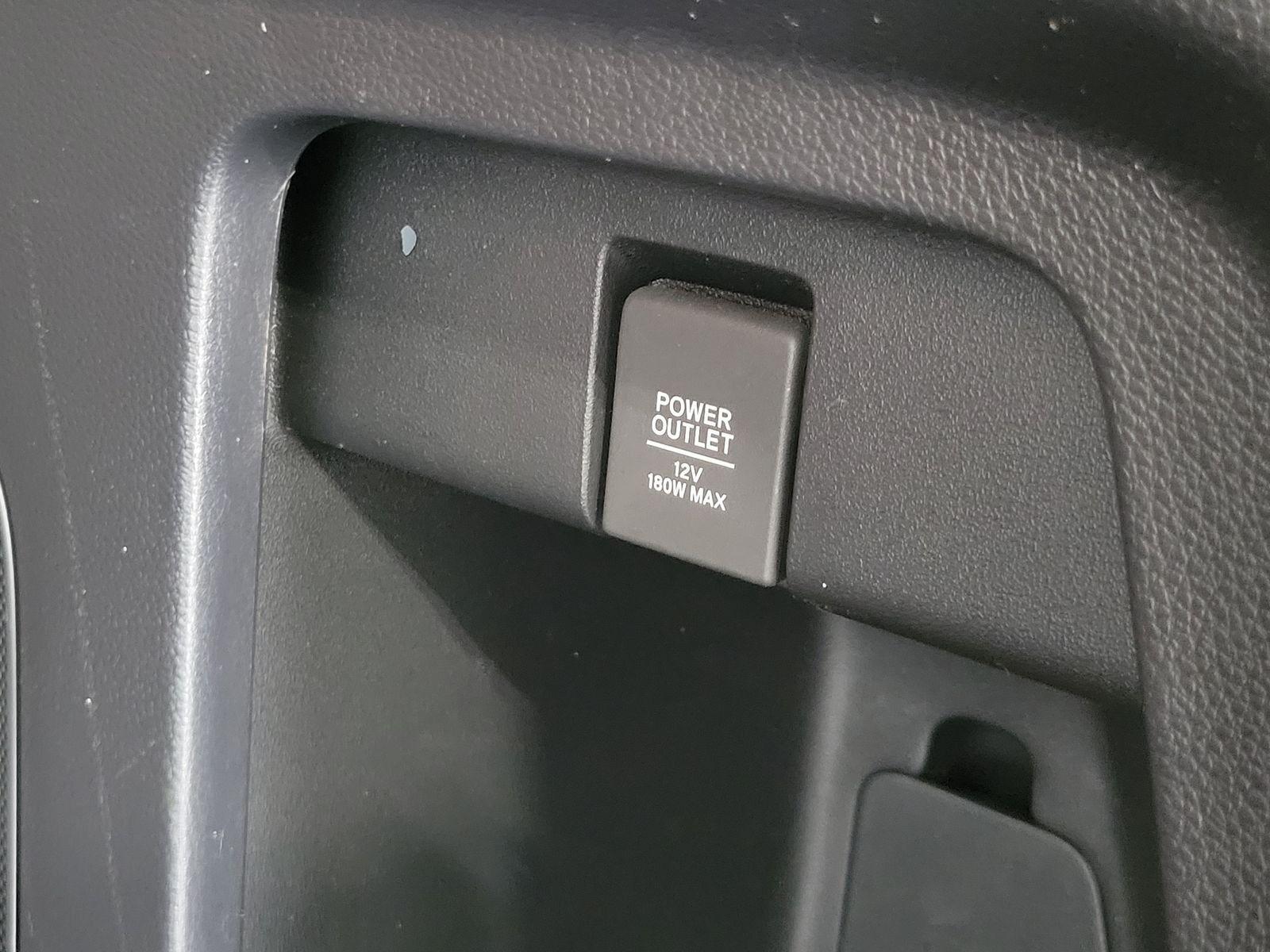 Used 2018  Honda Elite image 29