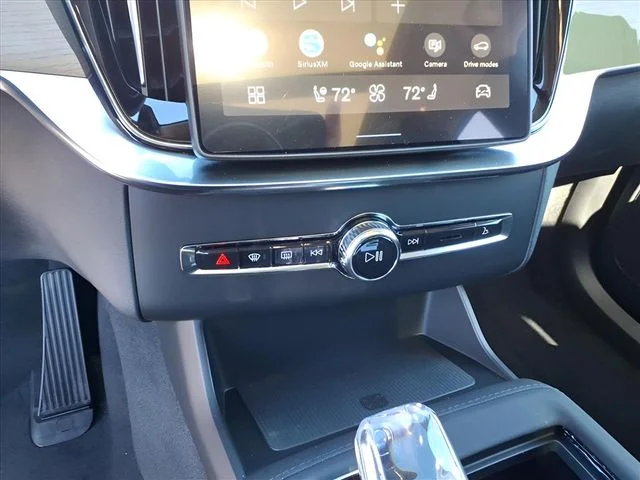 2026 Volvo XC90 Plus - Photo 23