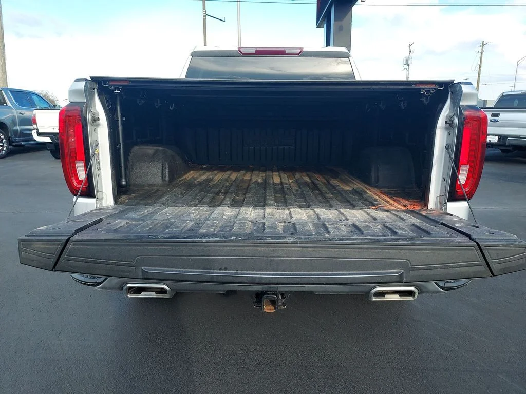 Used 2022 Silver GMC SLT image 29