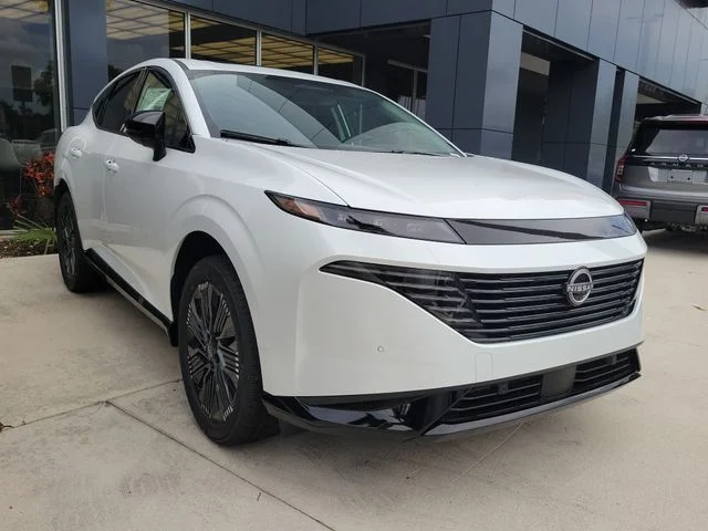 New 2027 Everest White Pearl TriCoat Nissan Platinum image 3