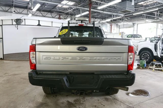 Used 2021 Silver Ford XL image 10