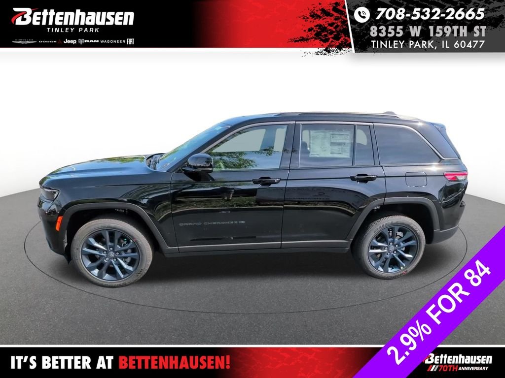 New 2026 Diamond Black Crystal Pearl-Coat Exterior Paint Jeep Limited image 10