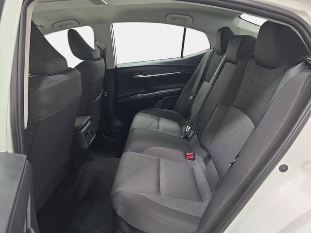 2025 Toyota Camry LE - Photo 11