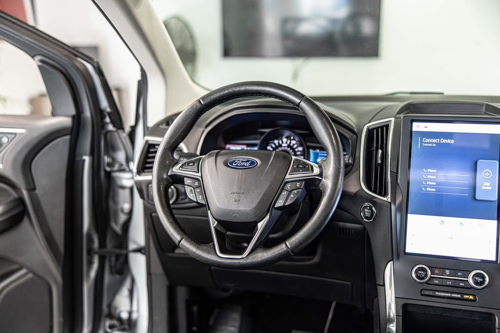 Used 2022 Silver Ford Titanium image 39