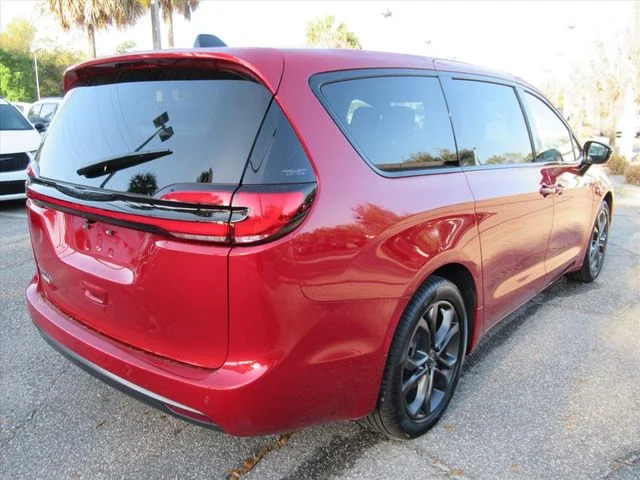 2026 Chrysler Pacifica Select - Photo 7