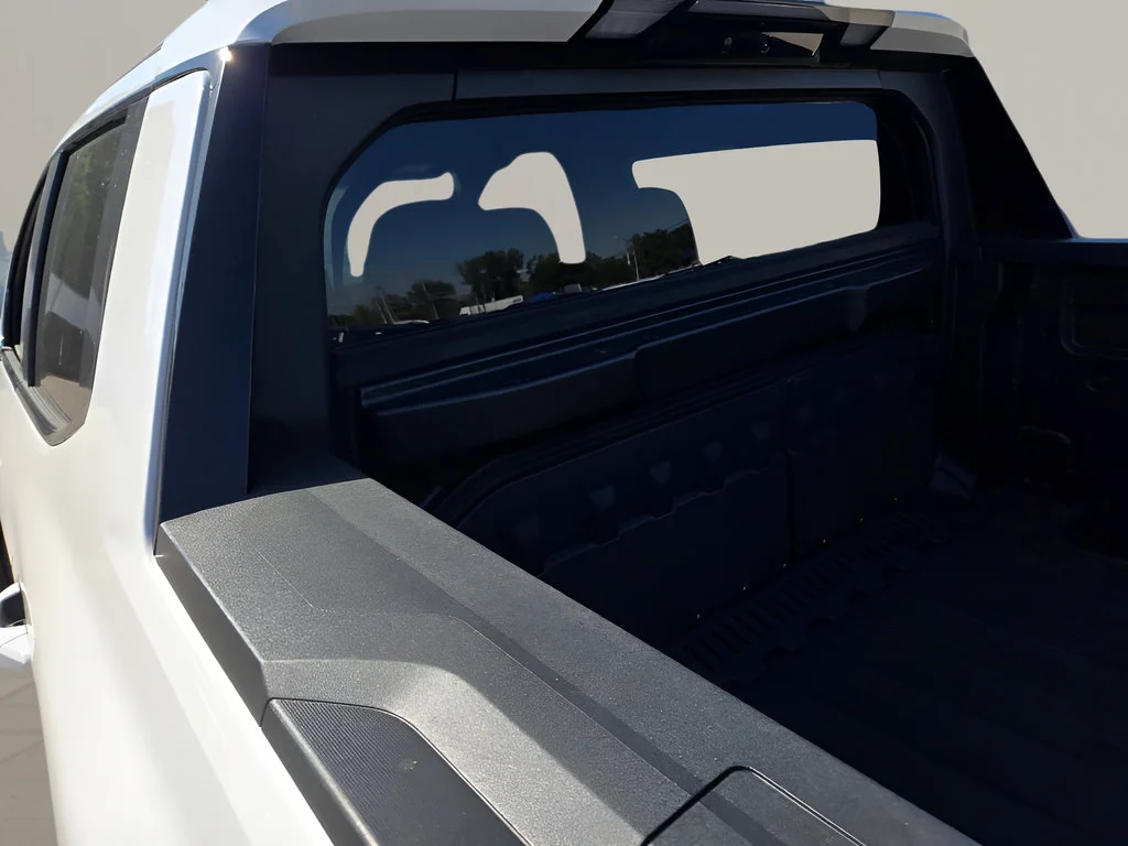2025 GMC Sierra EV Denali - Photo 16