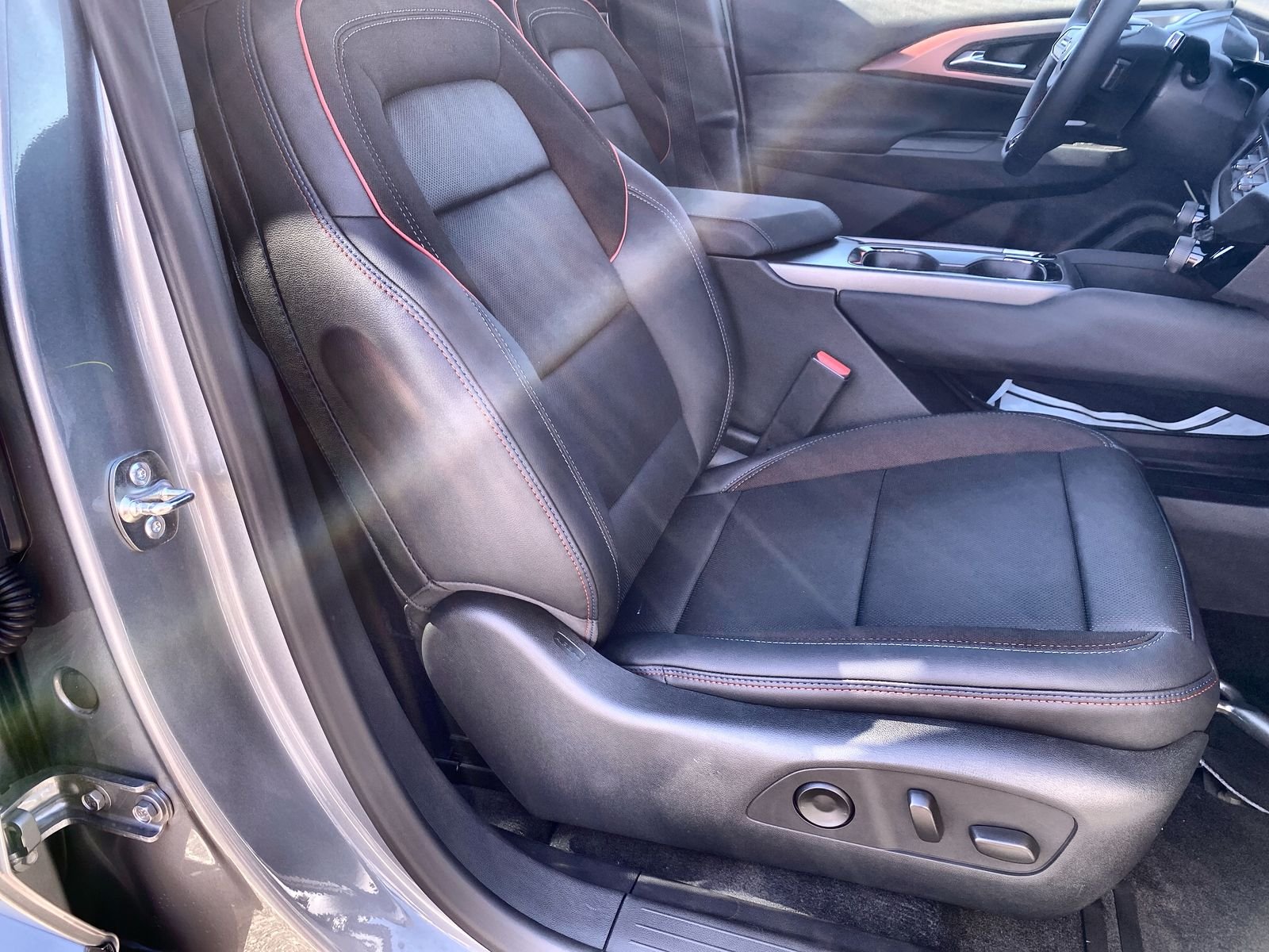 2026 Chevrolet Equinox EV RS - Photo 85