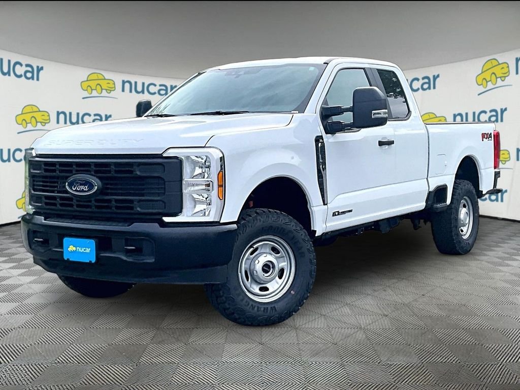 New 2026 Oxford White Ford XL image 2