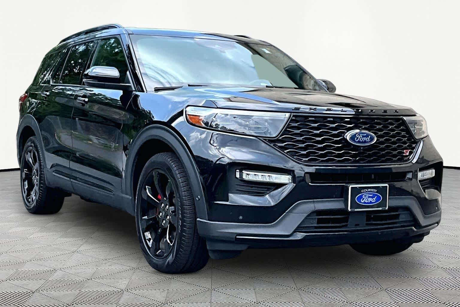 Used 2020 Agate Black Metallic Ford ST image 4