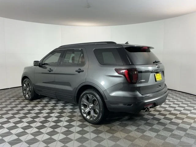 Used 2018 Gray Ford Sport image 7