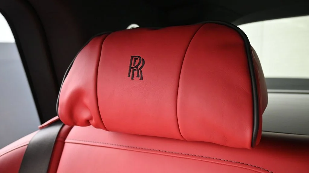 Certified Used 2019 Purple Rolls-Royce  image 20