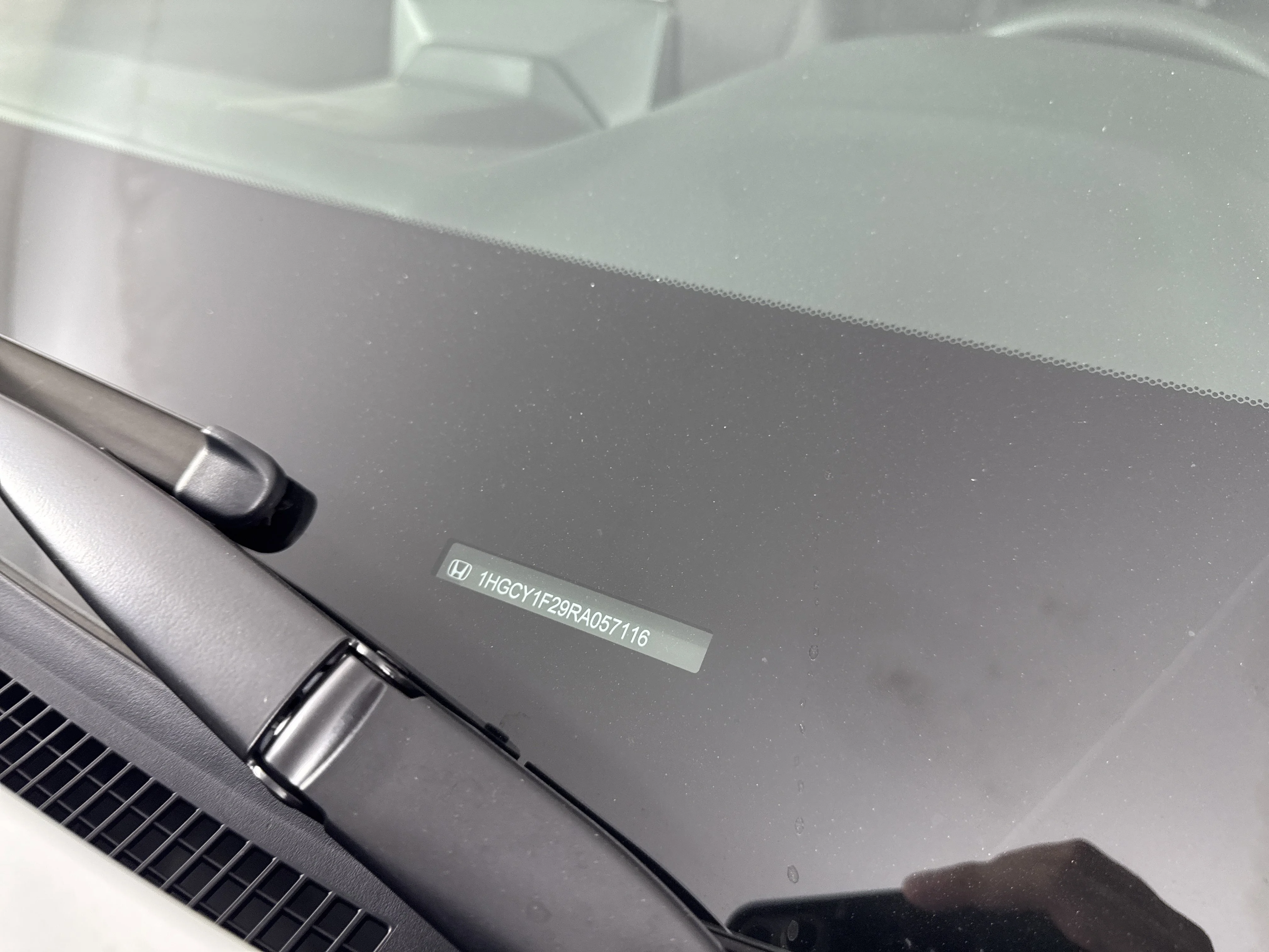 Used 2024 Platinum White Pearl Honda LX image 12