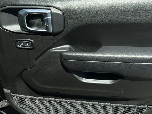 Used 2024 Black Jeep Sport S image 34