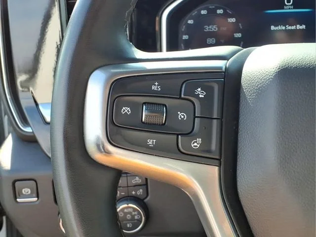 Used 2025 Summit White Chevrolet LTZ image 15