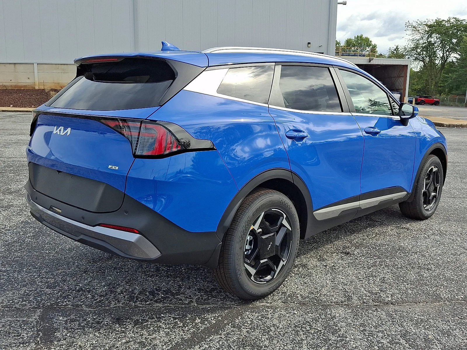 New 2027 Blue Kia EX image 8