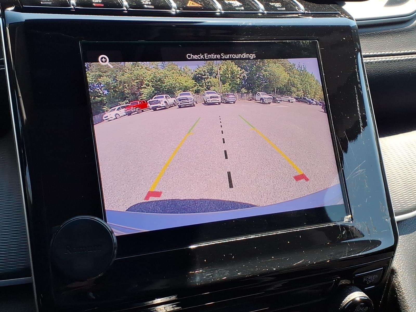 Used 2023 Silver Jeep Laredo 4x4 image 4