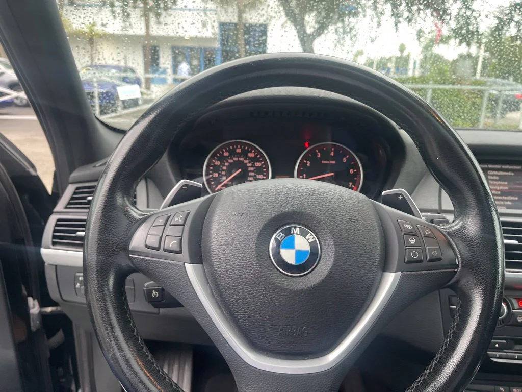 Used 2013 Black BMW xDrive50i image 12