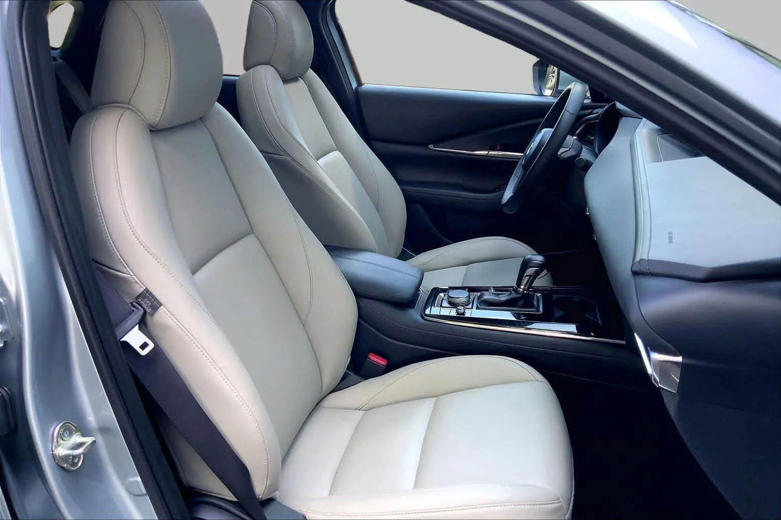 Certified Used 2021 Sonic Silver Metallic Mazda Preferred image 8