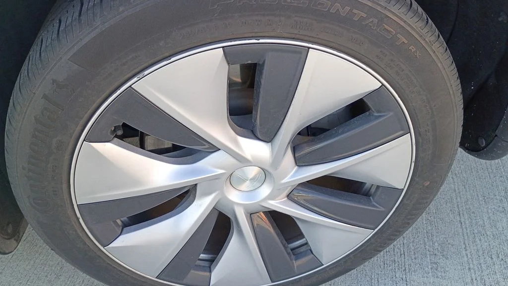 Used 2023 White Tesla Long Range image 11