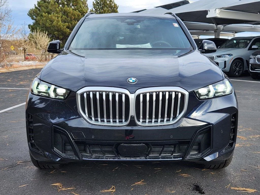 Used 2026 Carbon Black Metallic BMW xDrive40i image 6