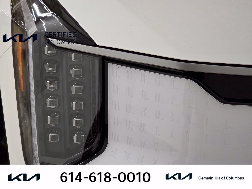 Used 2024 White Kia Land image 15