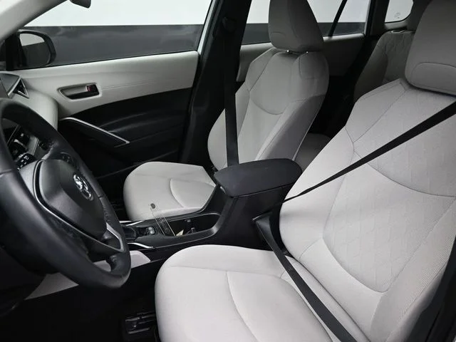 Used 2025 Beige Toyota LE image 23