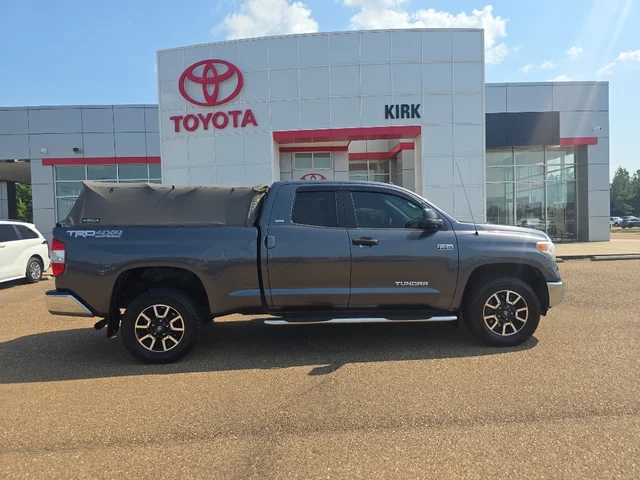 2016 Toyota Tundra SR5