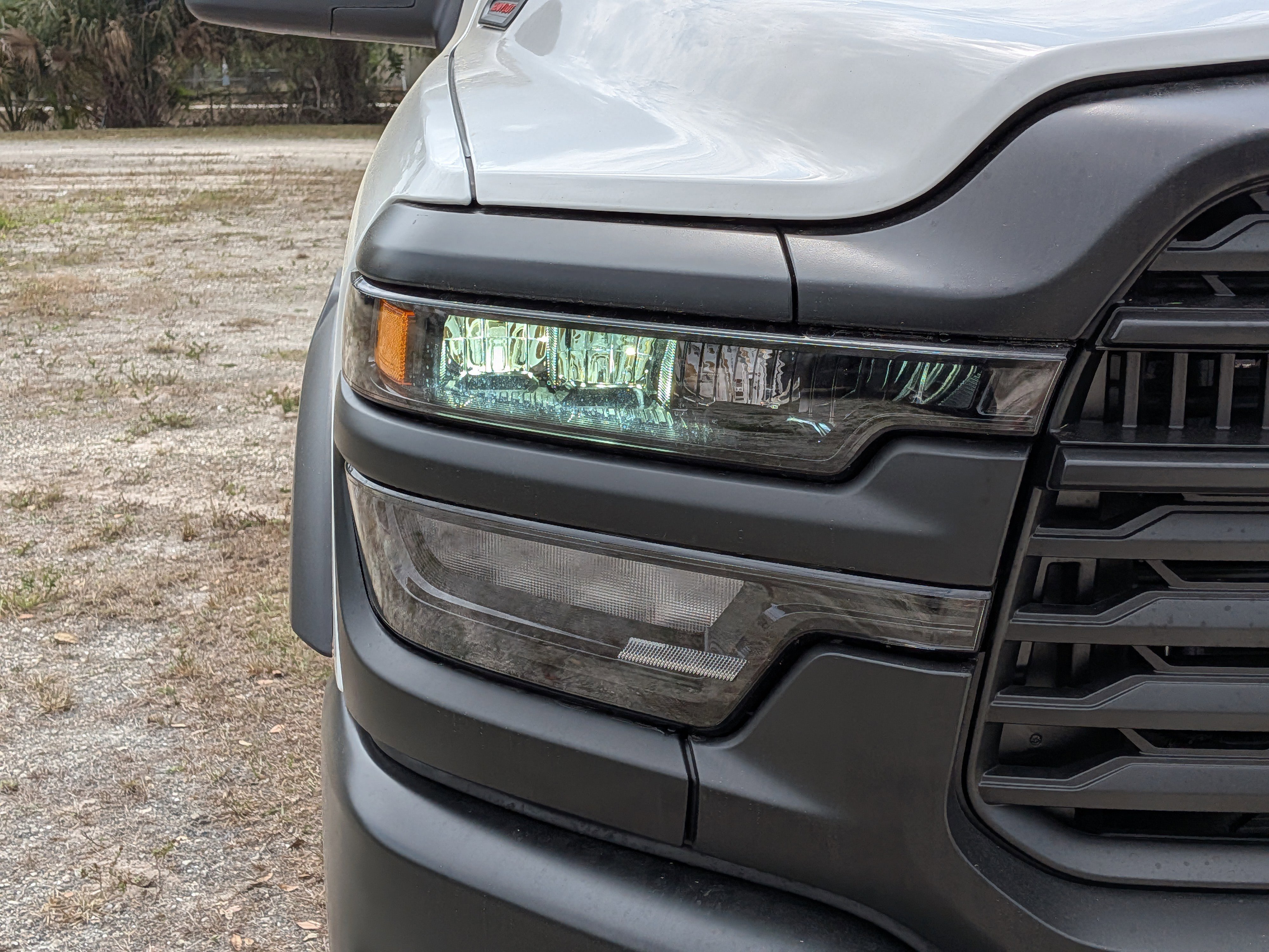 New 2026 Bright White Clear-Coat Exterior Paint RAM Warlock image 9