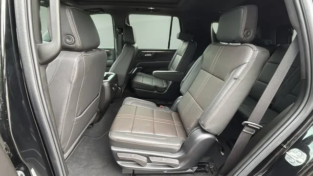 Used 2025 Black Chevrolet High Country image 20