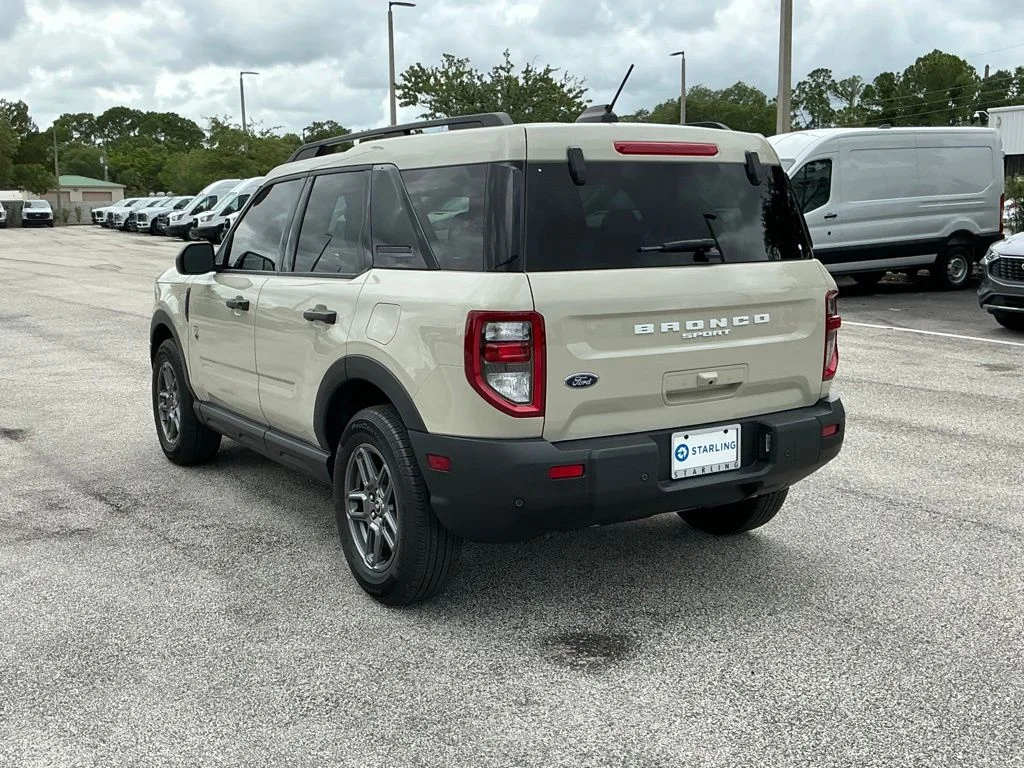 Used 2025 Beige Ford Big Bend image 9