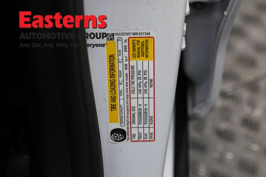 Used 2024 White Chevrolet LS image 33