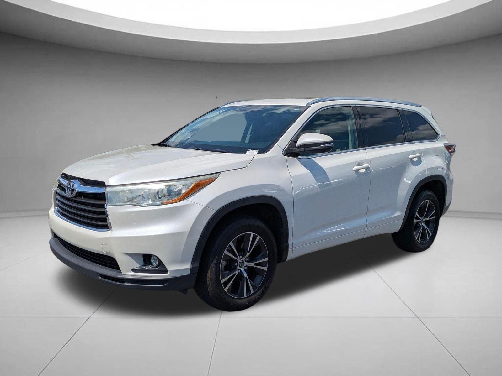 2016 Toyota Highlander XLE V6's photo