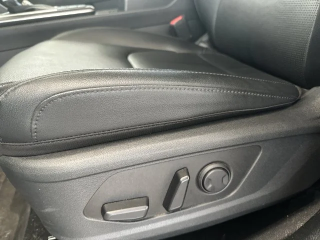 Used 2026 White Kia SX image 23