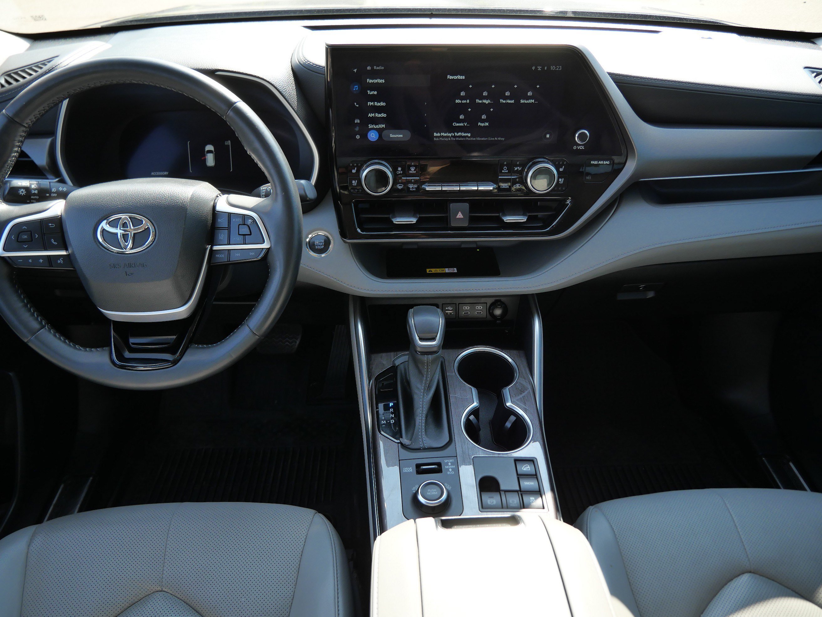 Used 2023 Midnight Black Metallic Toyota Limited image 11