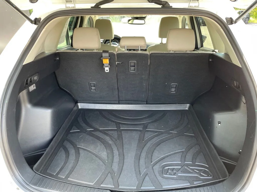 Used 2015 White Mazda Grand Touring image 7