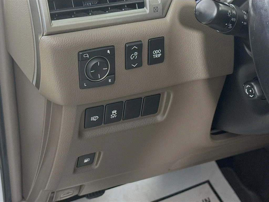 Used 2019 Starfire Pearl Lexus Premium image 15