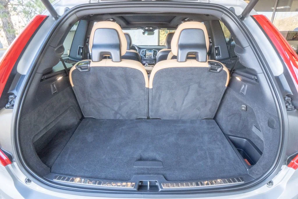 Used 2023 Silver Volvo Ultimate image 21